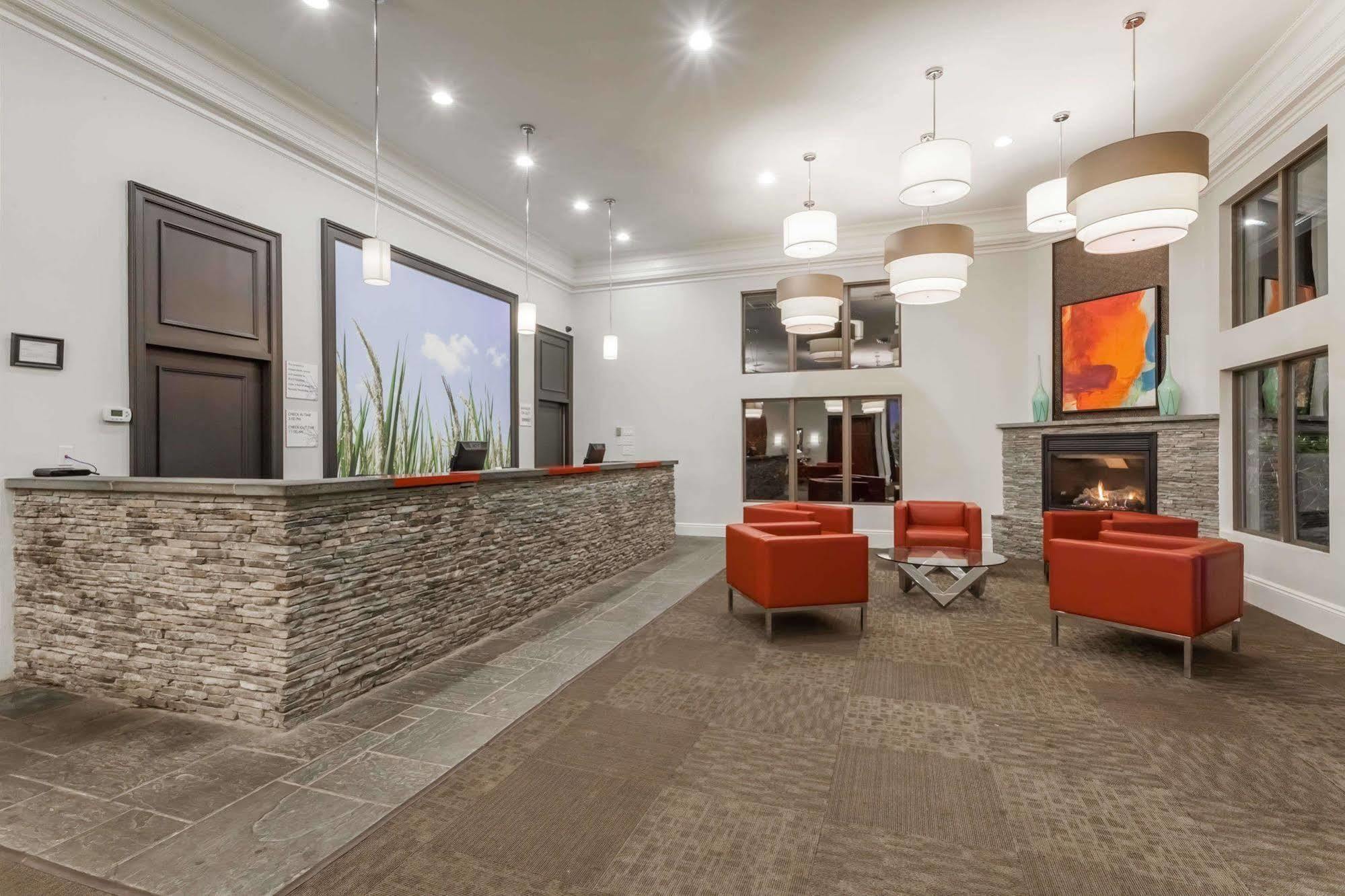Ramada By Wyndham Rock Hill At Sullivan Center Экстерьер фото