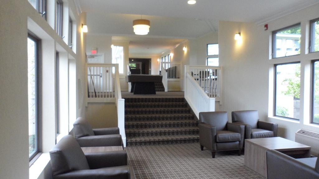 Ramada By Wyndham Rock Hill At Sullivan Center Экстерьер фото